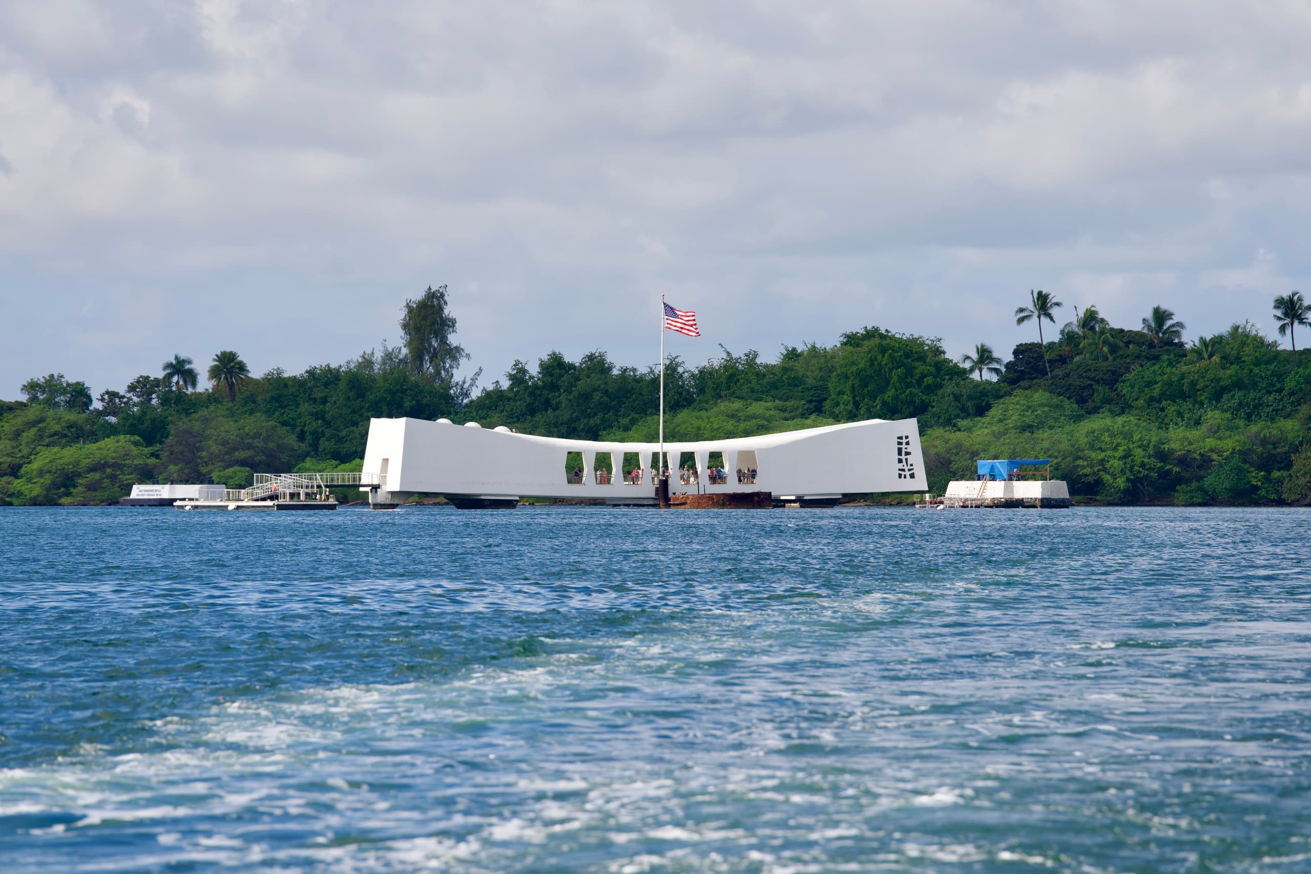 Private Pearl Harbor Tour with Arizona Memorial + Scenic Lookouts