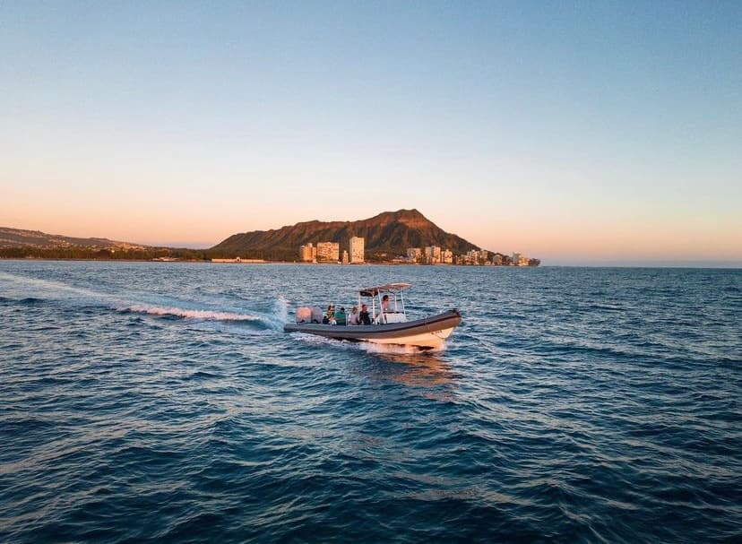 Private Waikiki Sunset Cruise