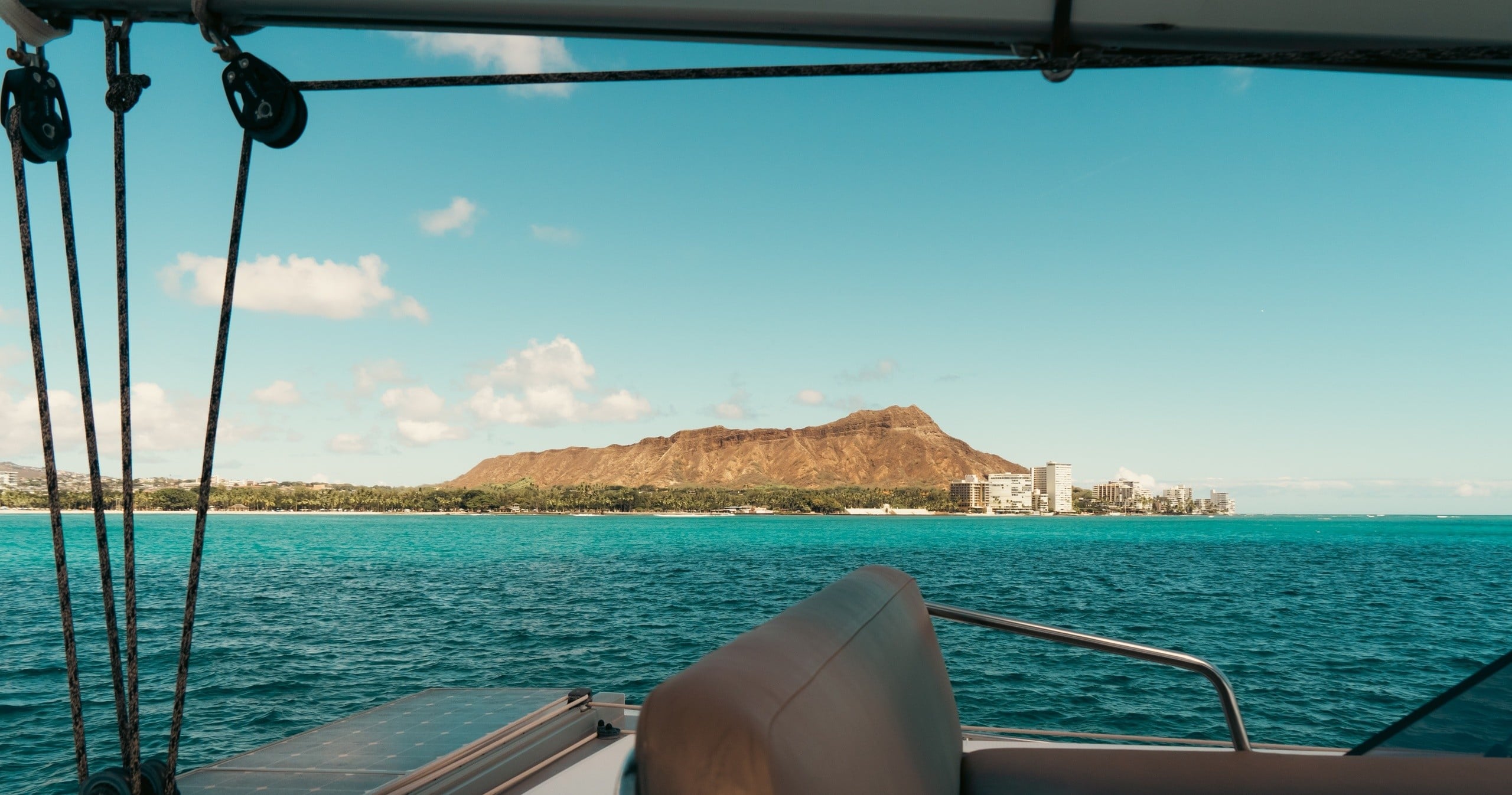 5.5 Hour Cruise | 7-12 Guests