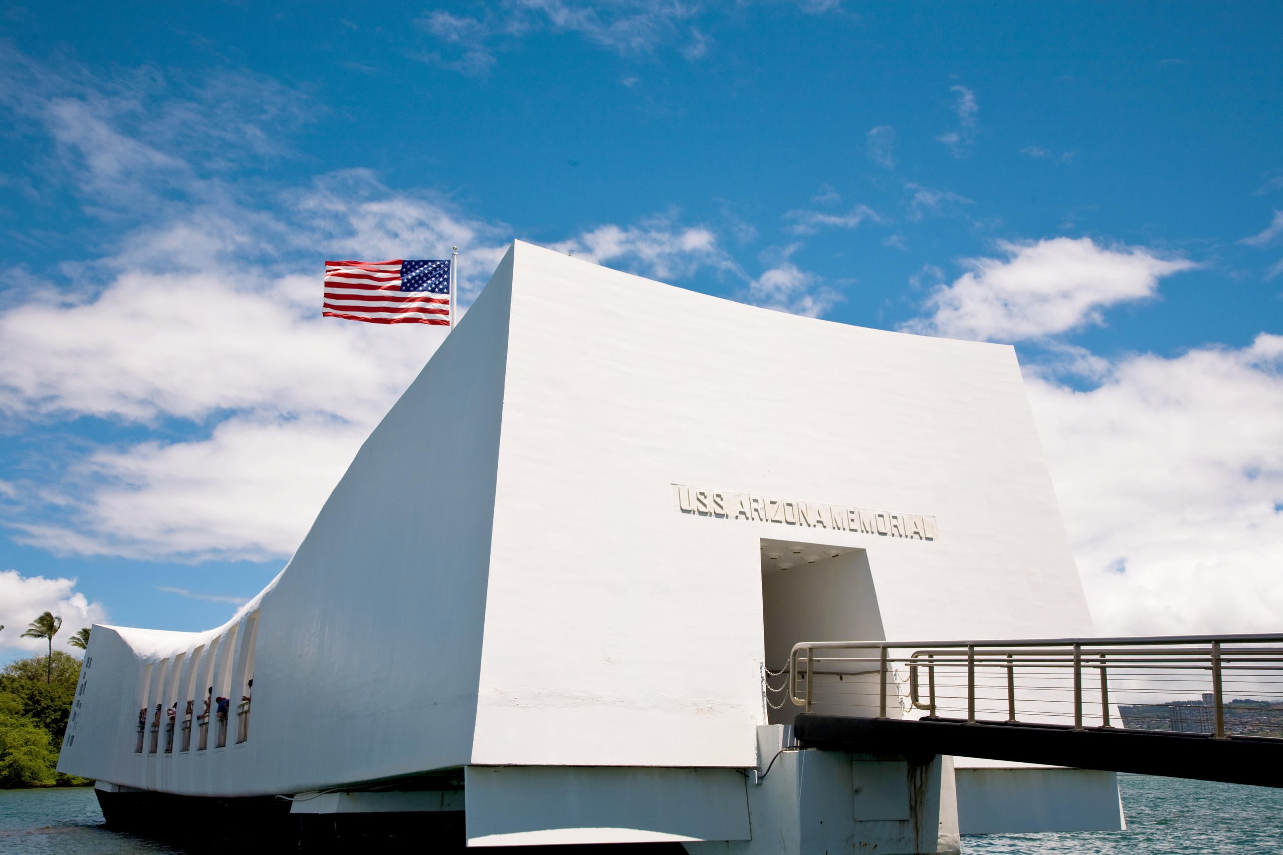 Pearl Harbor City Tour / USS Arizona Memorial