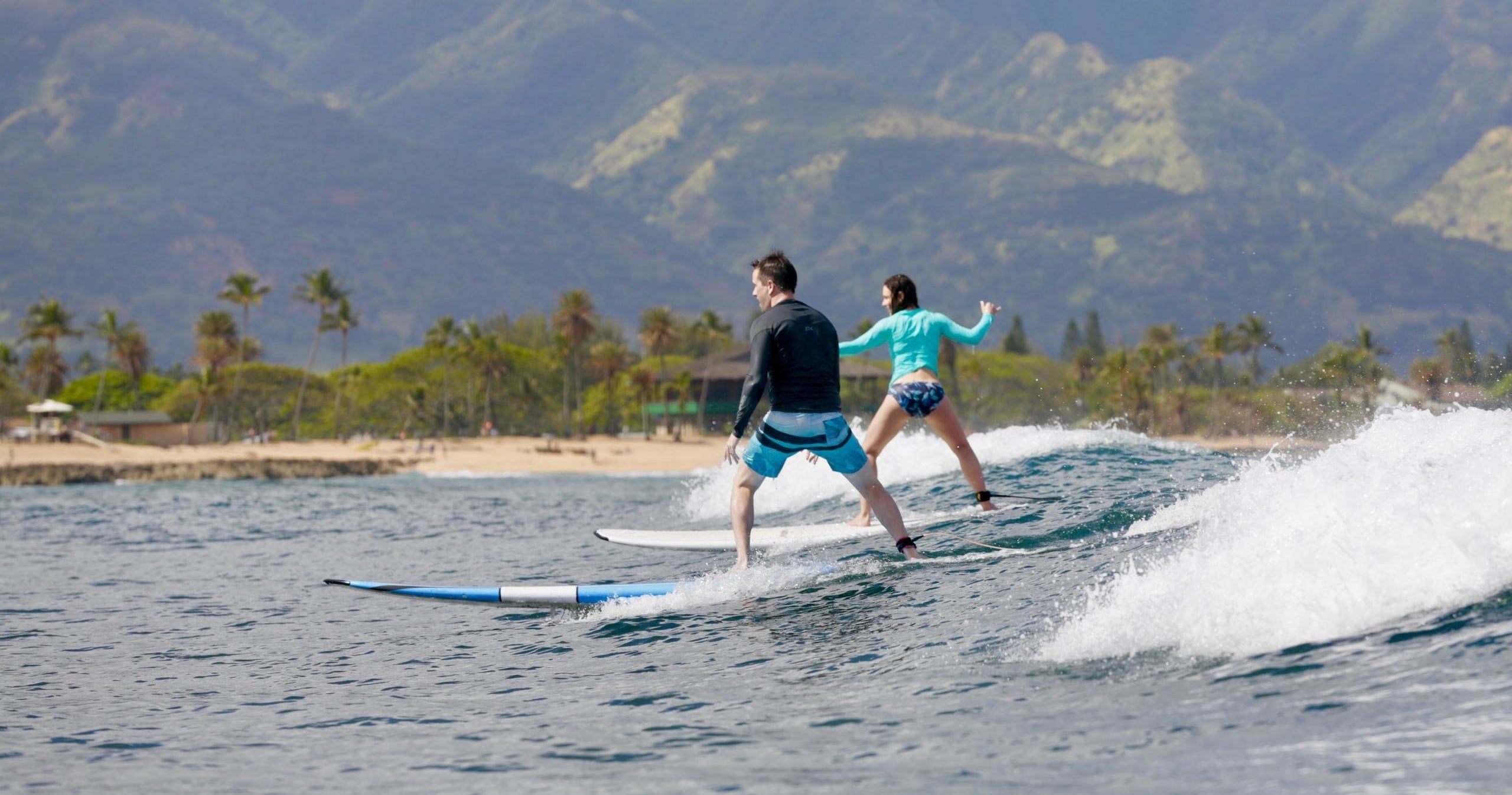 2 Surfers. Private "Holoholo" Surf Lesson